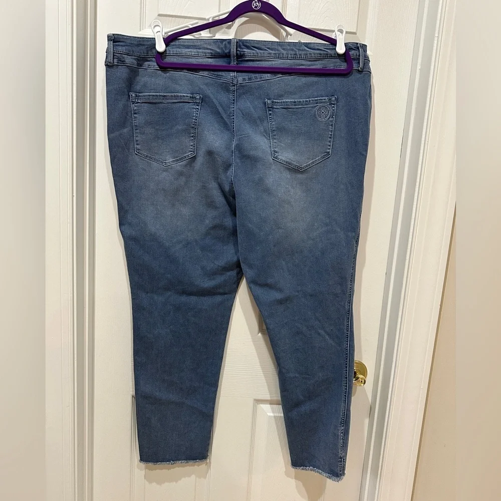 Laurie Felt Silky Denim Jeans - Picture 10 of 10